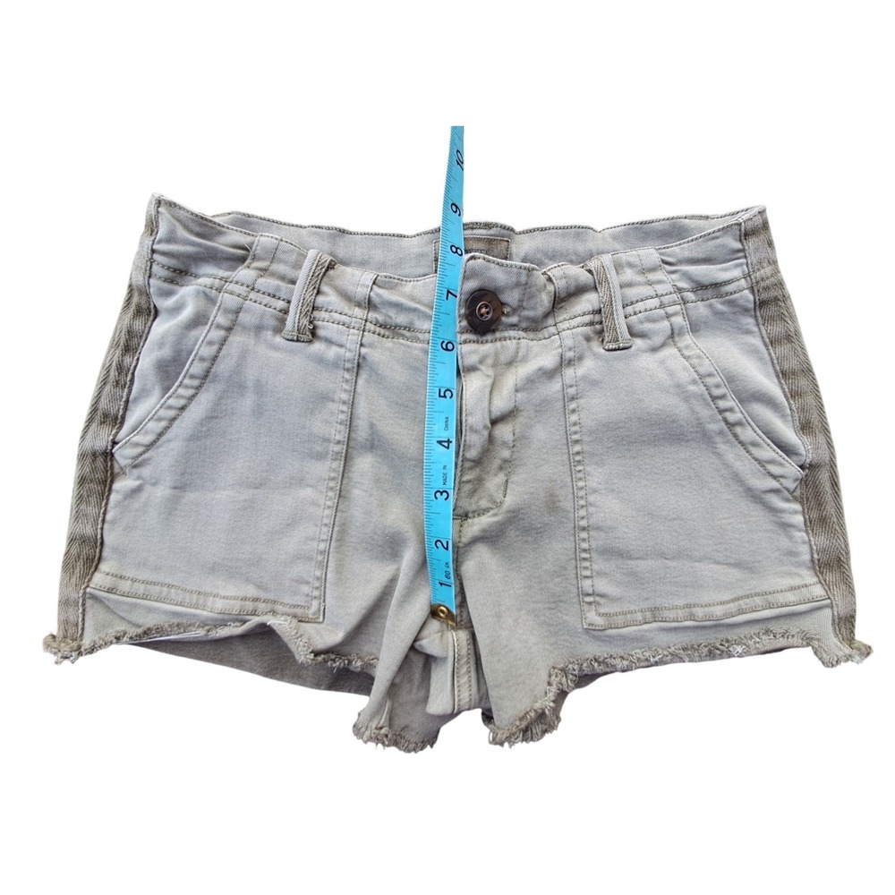 BKE Women's Sage Green Cargo Denim Shorts 24" Waist Frayed Hem Herringbone Trim - Picture 4 of 9